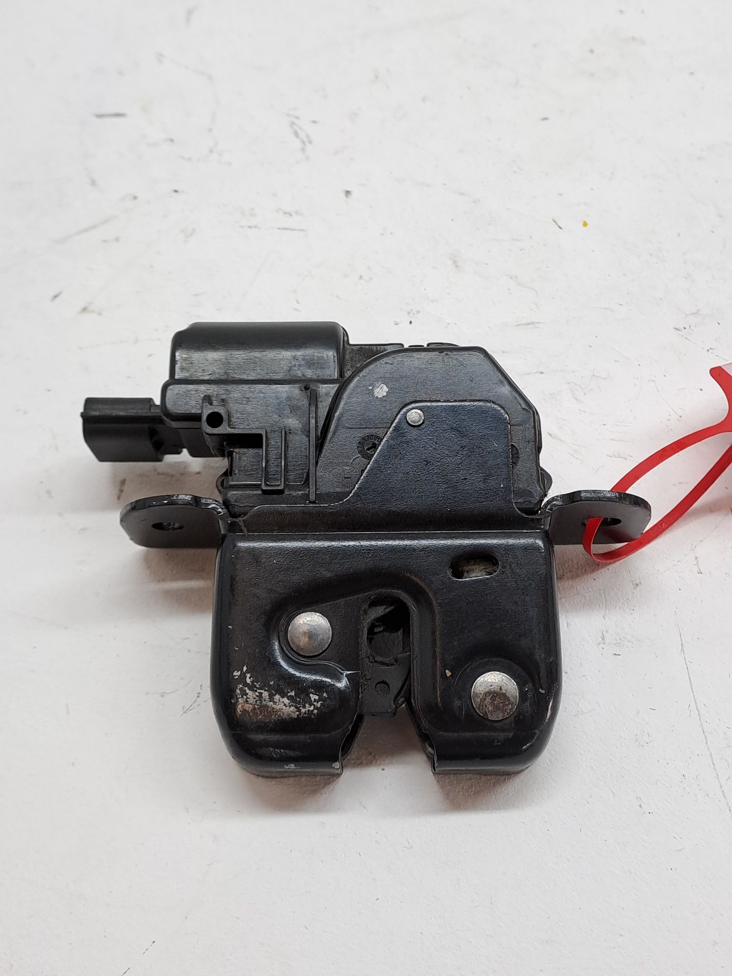 Boot/Tailgate lock RENAULT MEGANE III BERLINA 5 P