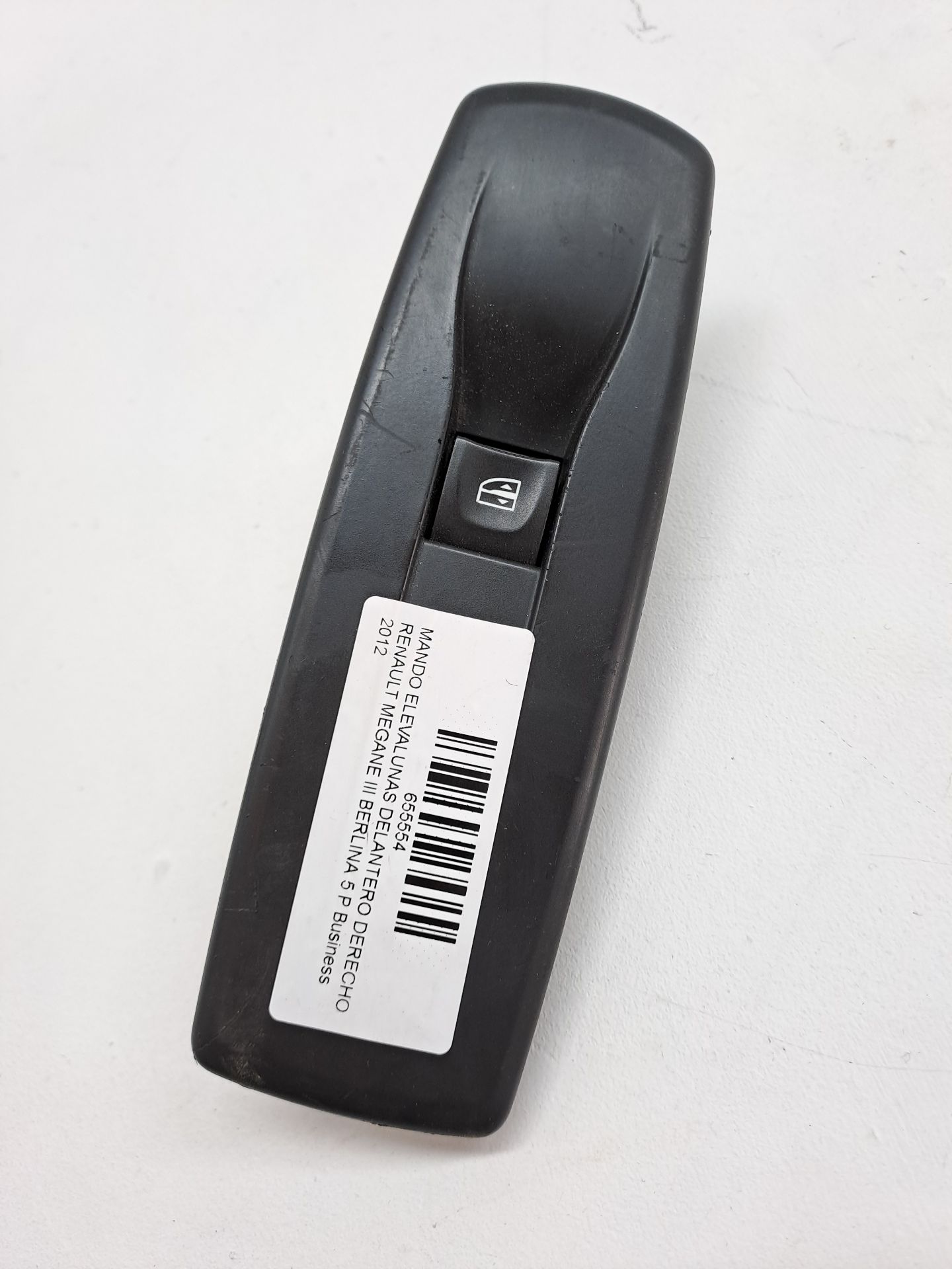 Comando vidro elétrico dianteiro direito RENAULT MEGANE III BERLINA 5 P
