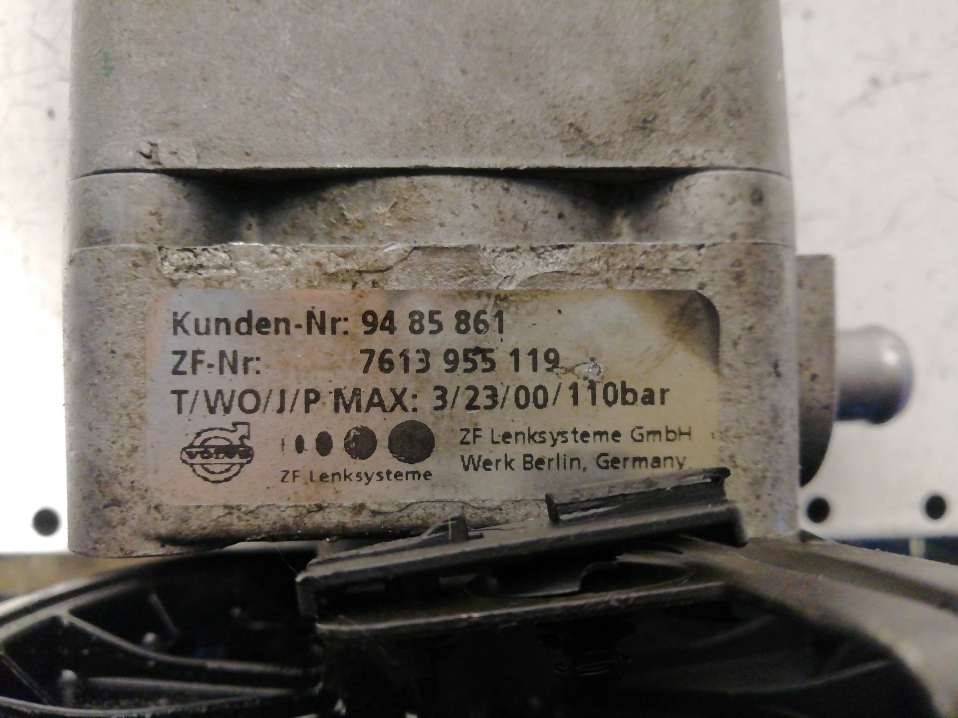Servolenkungspumpe VOLVO V70 FAMILIAR