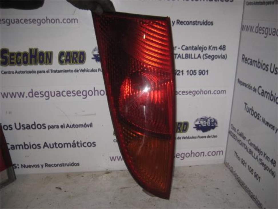 Heckleuchte links FORD FOCUS BERLINA (CAK)