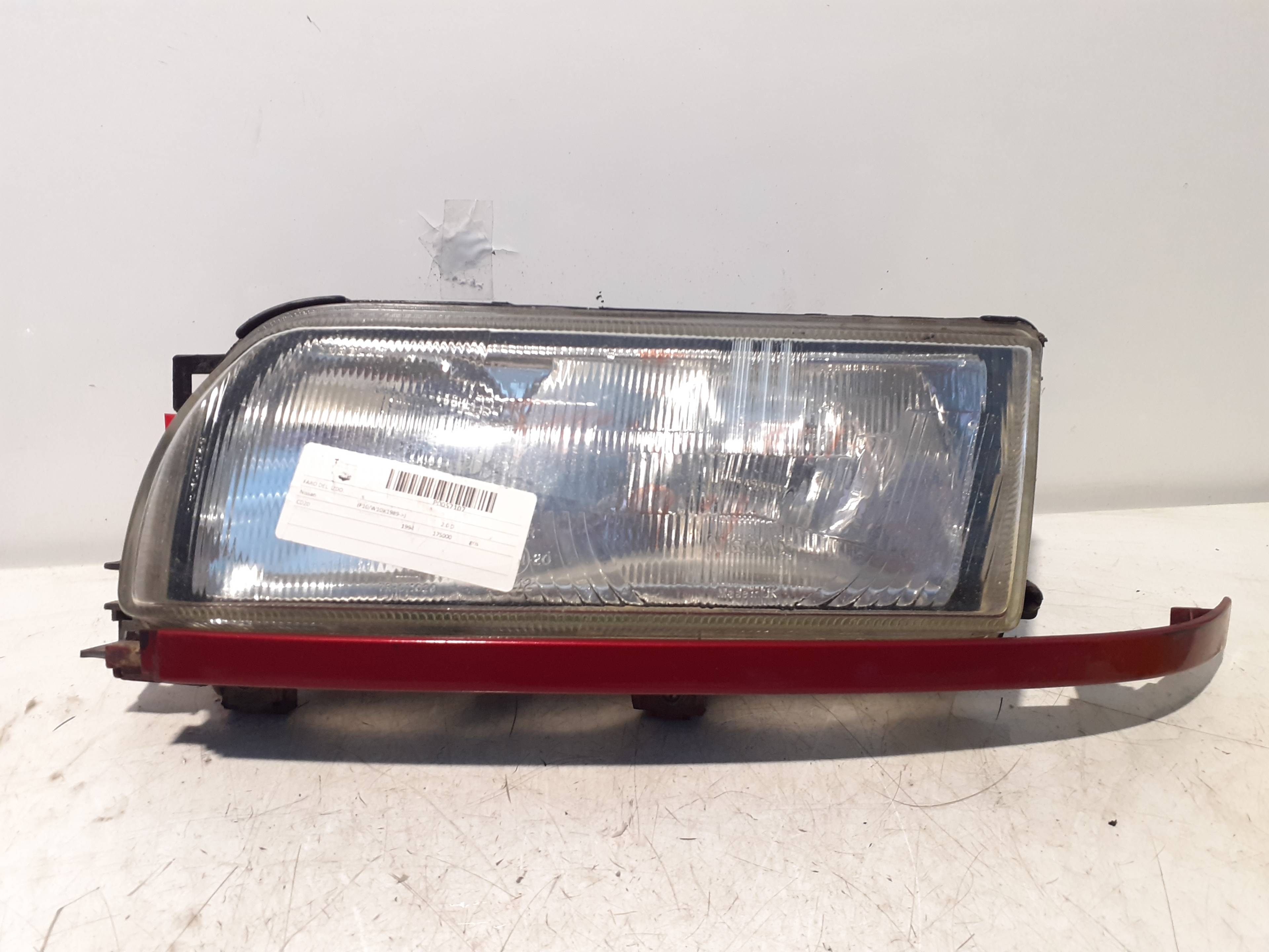 Left headlight NISSAN PRIMERA BERL./FAMILIAR (P10/W10)