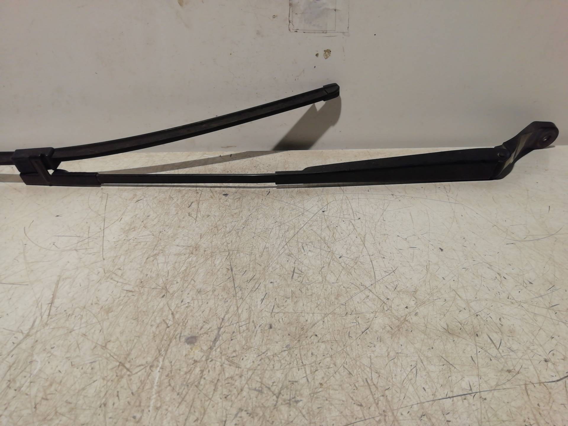 Wischerarm vorne links DAIHATSU ROCKY HARD TOP (F7, F8)