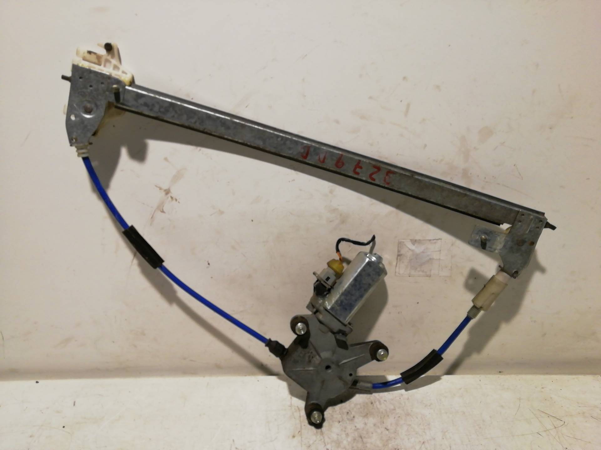 Moteur lève-vitre avant droit PEUGEOT 406 BERLINA (S1/S2)