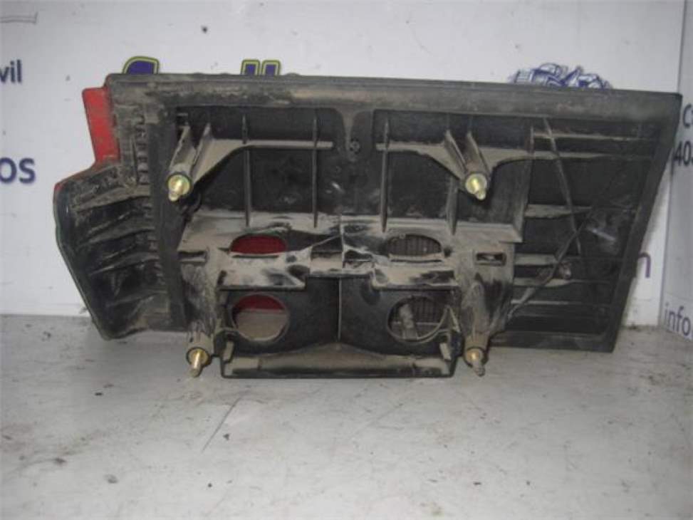 Heckleuchte links SEAT TOLEDO (1L)
