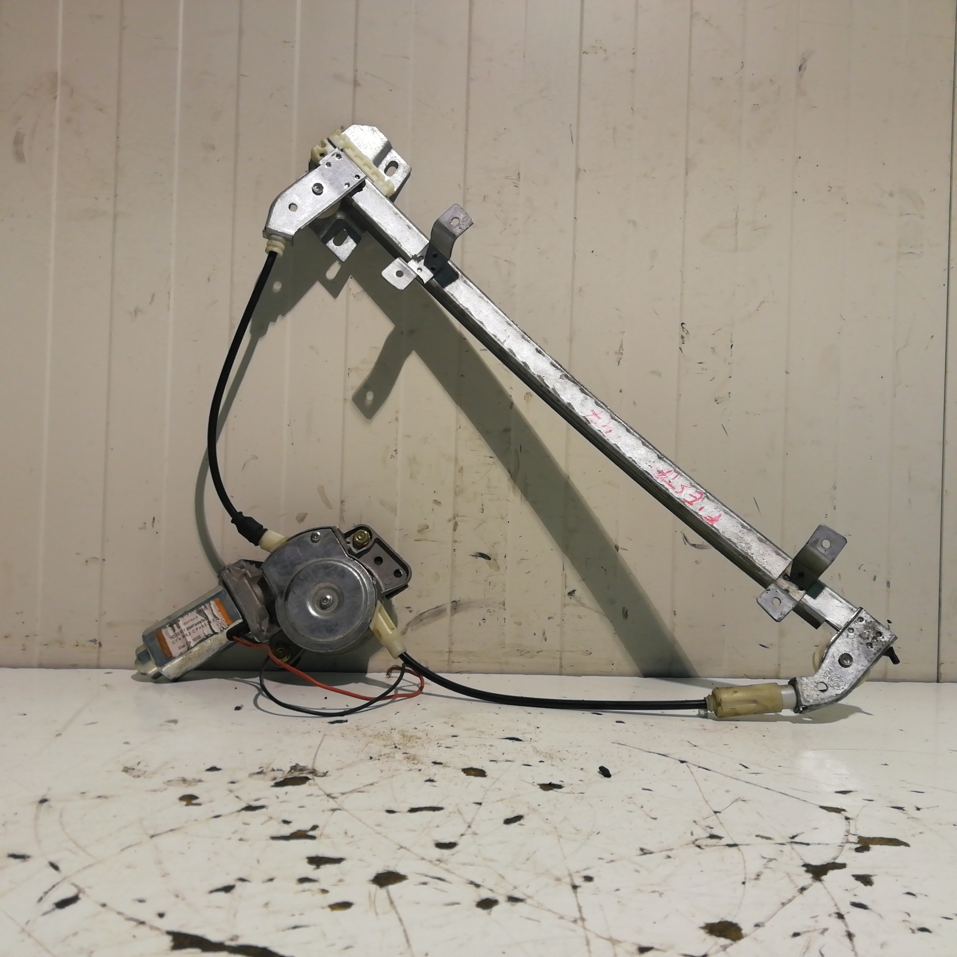 Fensterheber vorne links FORD FIESTA BERLINA