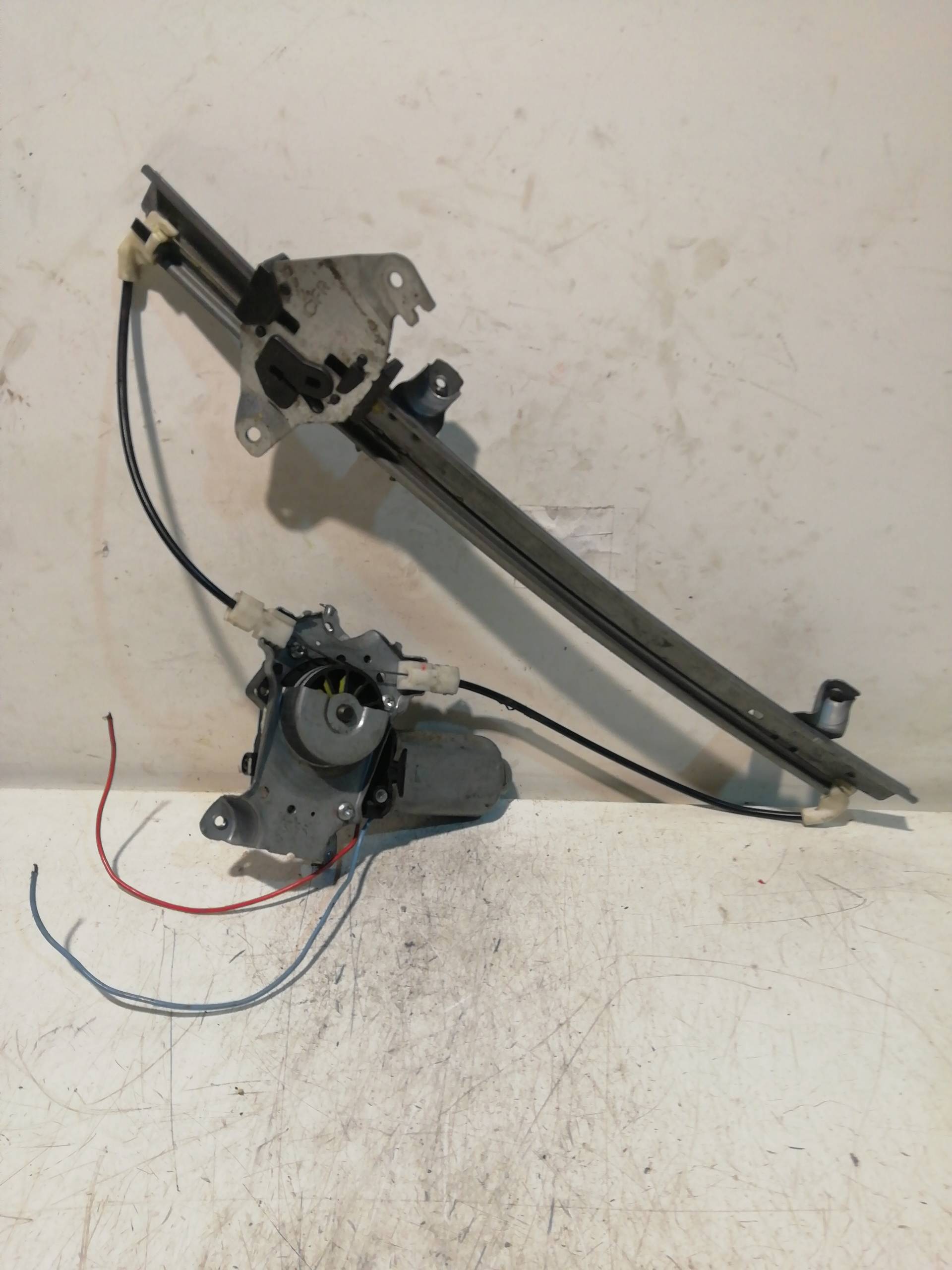 Front right window regulator NISSAN PRIMERA BERLINA (P11)