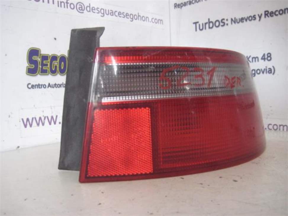 Rear Light Right HONDA ACCORD BERLINA (CC/CE)